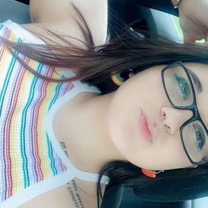 Meet your Posher, Faith